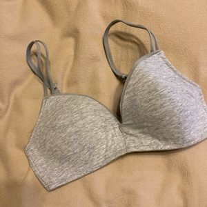 Aerie Wireless Bra 32C